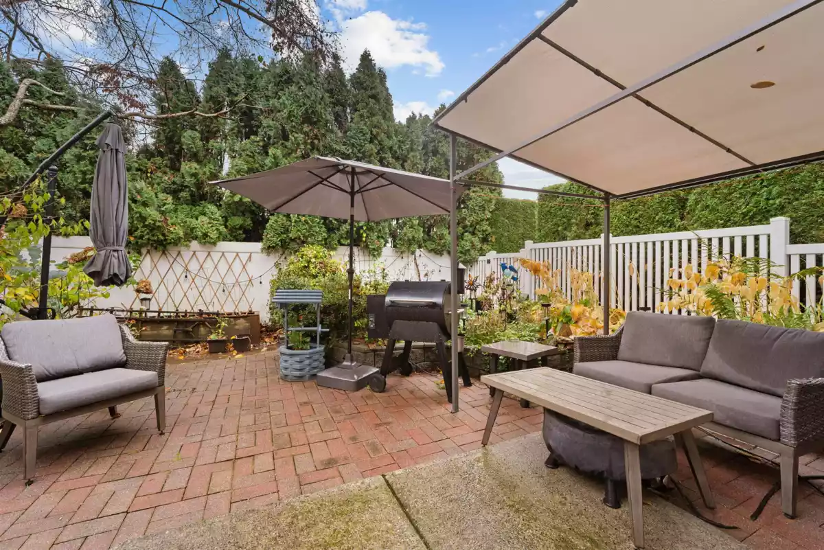 Staircase Photo of 54 23085 118th Avenue, Maple Ridge, BC