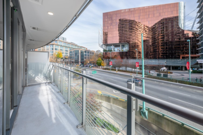 Office / Den Photo of 308 89 Nelson Street, Vancouver, BC