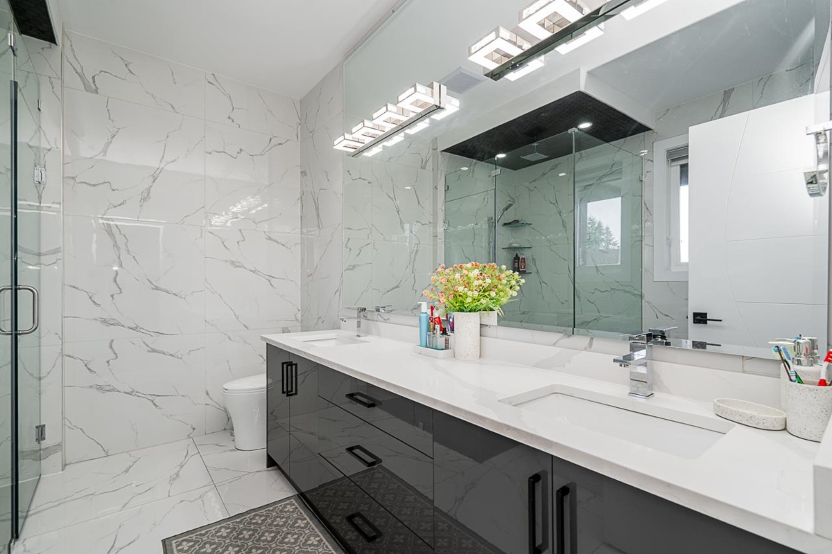 Basement Recreation Room Photo of 14271 Grosvenor Road, Surrey, BC