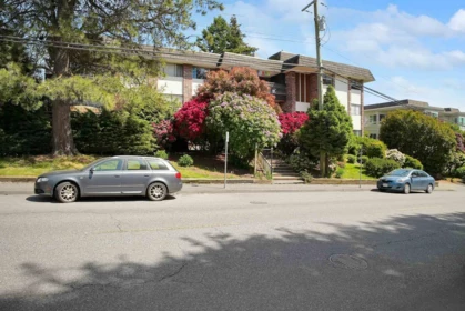105 1330 Martin Street, White Rock, BC, White Rock — Apartment/Condo for sale