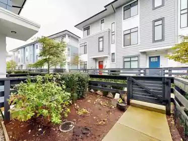 120 15235 Sitka Drive, Surrey, BC, Surrey — Townhouse for sale