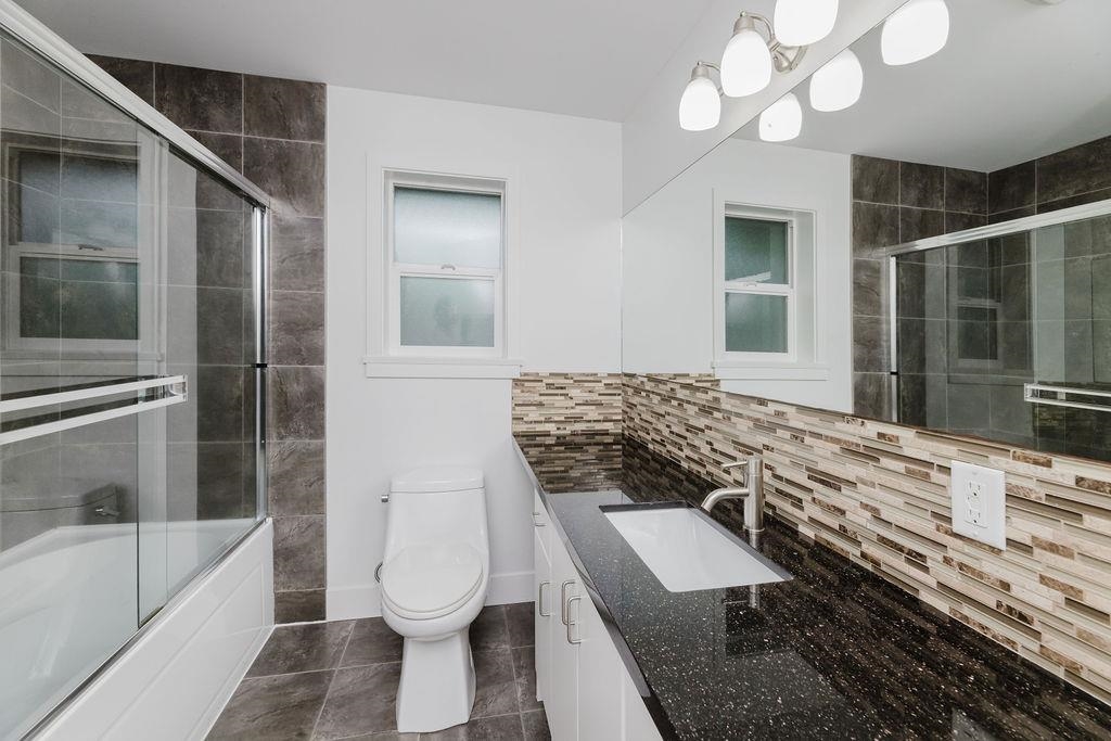 Front Yard Photo of 597 Oceanview Drive, Gibsons, BC