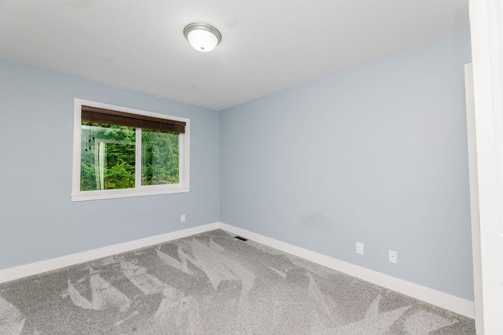 Garden / Landscaping Photo of 597 Oceanview Drive, Gibsons, BC