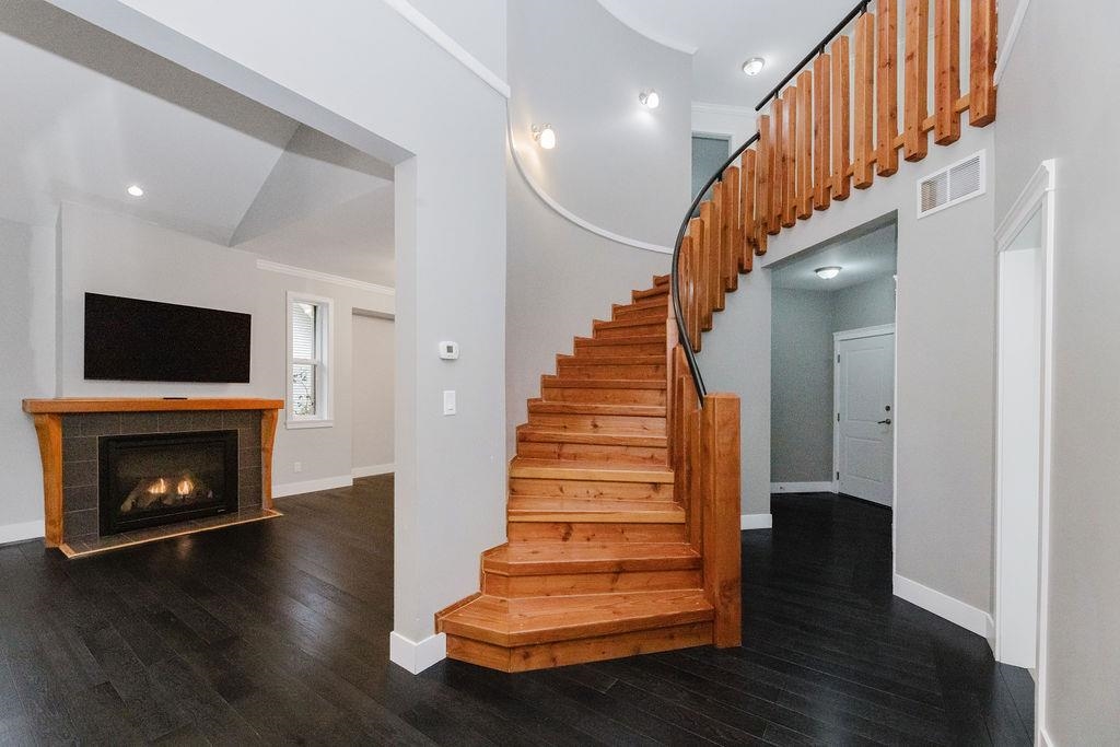Kitchen Photo of 597 Oceanview Drive, Gibsons, BC