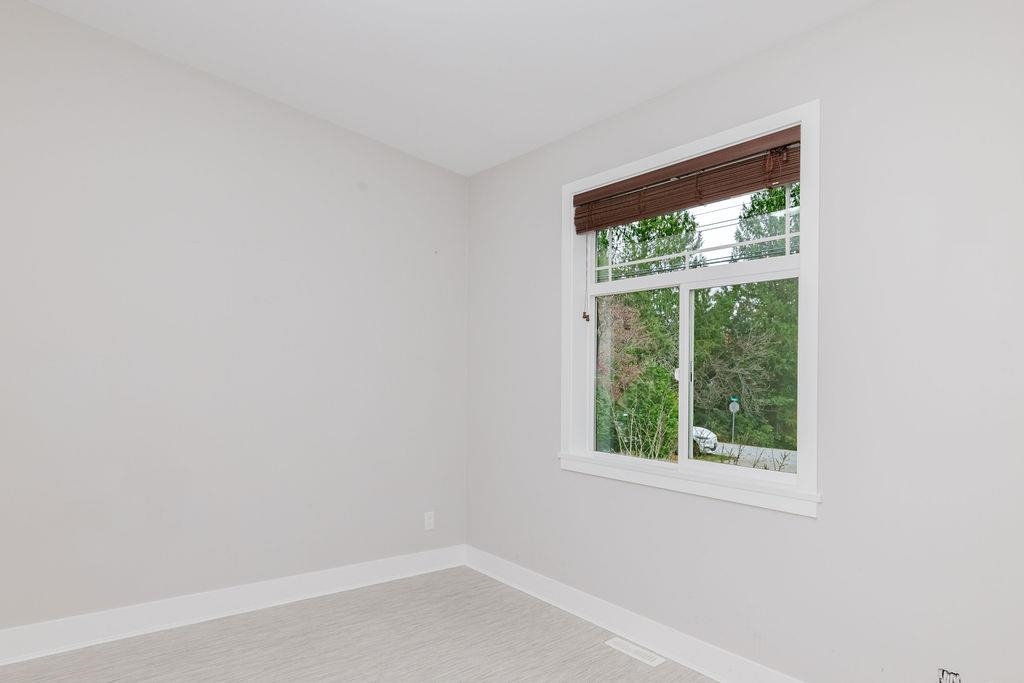 Loft / Bonus Room Photo of 597 Oceanview Drive, Gibsons, BC