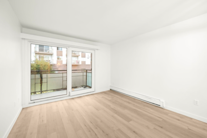 207 360 E 2nd Street, North Vancouver, BC, North Vancouver — Apartment/Condo for sale