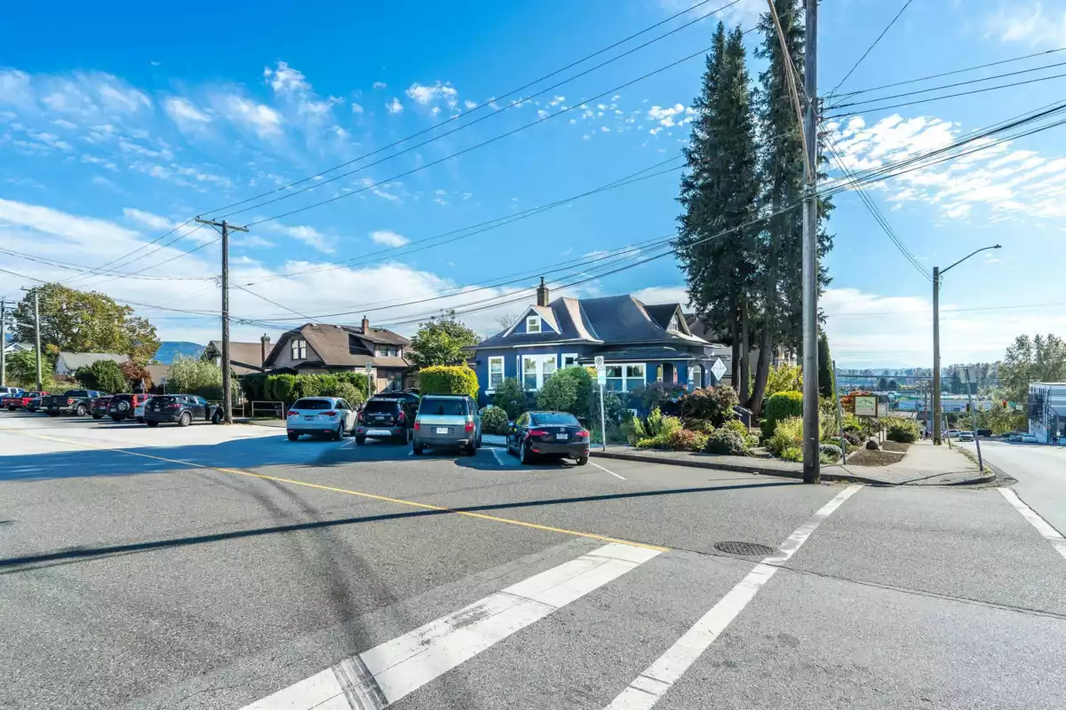 Family Room Photo of 33026 2 Avenue, Mission, BC