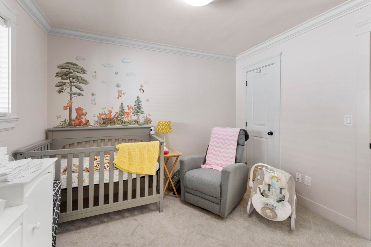 Basement Recreation Room Photo of 6746 191a Street, Surrey, BC