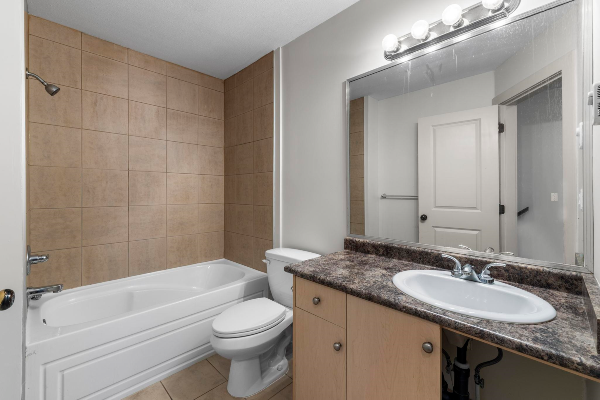 Community Amenities Photo (Clubhouse) of 6746 191a Street, Surrey, BC