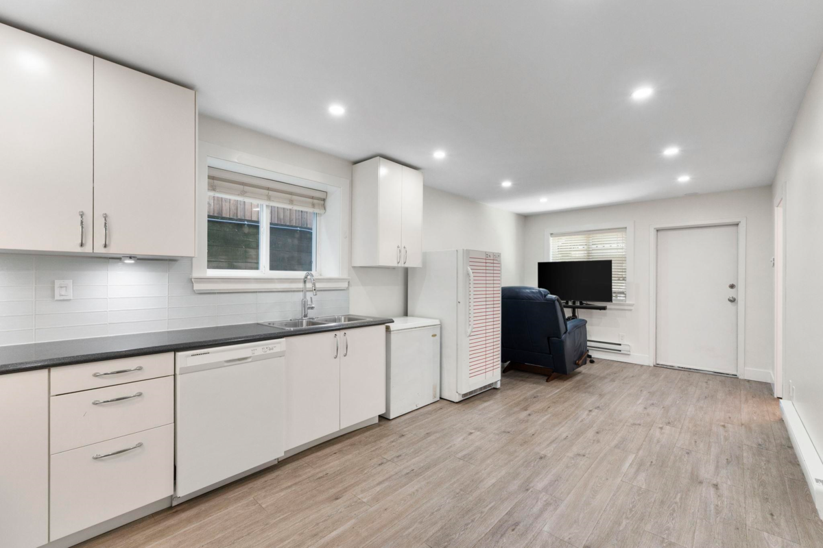Garage Interior Photo of 6746 191a Street, Surrey, BC