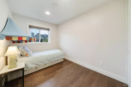 Basement Recreation Room Photo of 922 Seacrest Court, Port Moody, BC