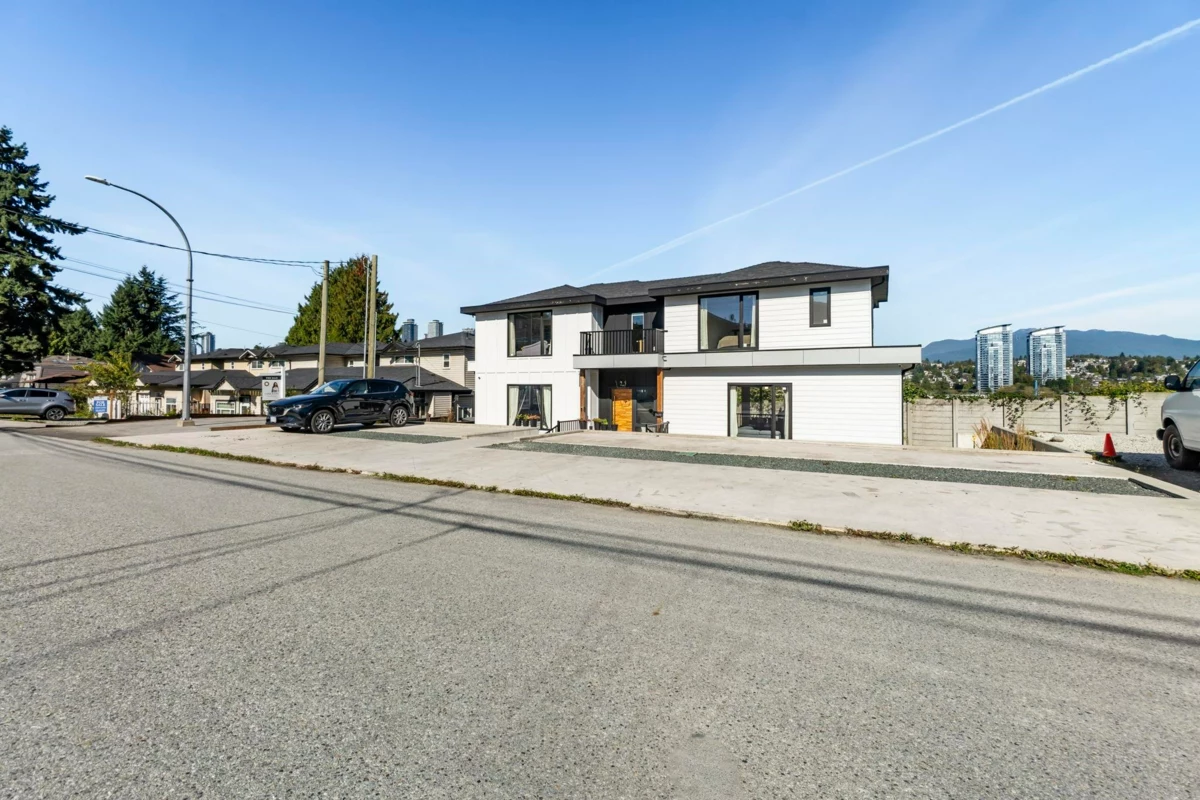 Powder Room Photo of 5499 Manor Street, Burnaby, BC