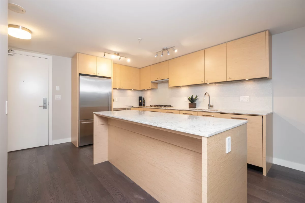 Kitchen Island Photo of 505 6180 Cooney Road, Richmond, BC