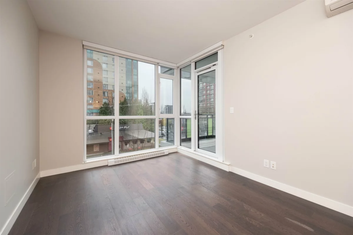 Walk-In Closet Photo of 505 6180 Cooney Road, Richmond, BC