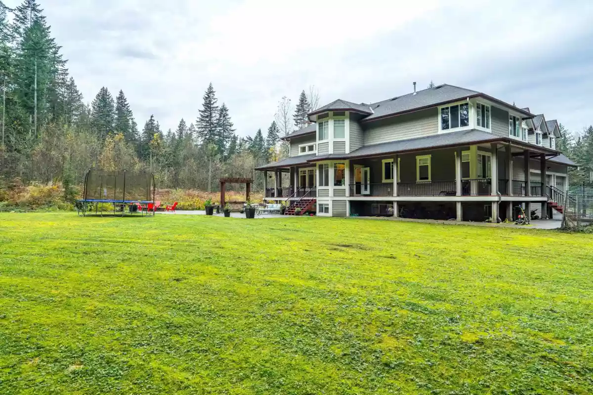 Backyard Photo of 11722 272 Street, Maple Ridge, BC