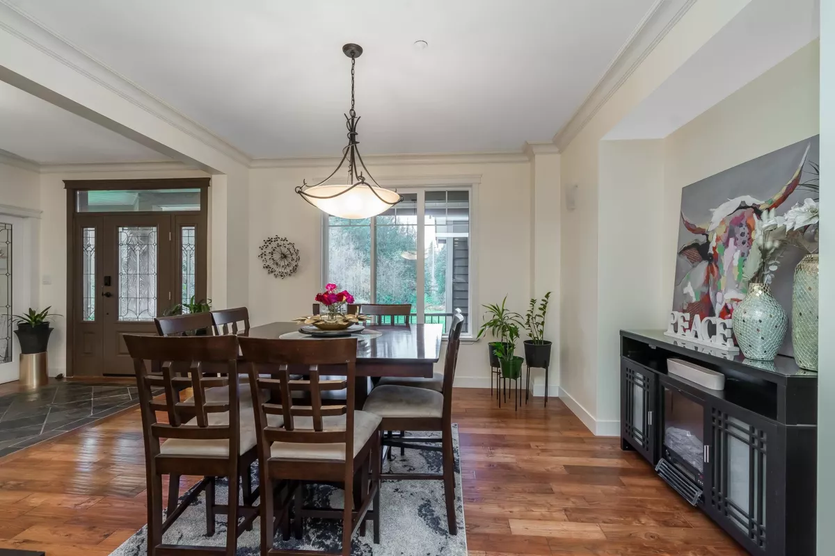 Breakfast Nook Photo of 11722 272 Street, Maple Ridge, BC