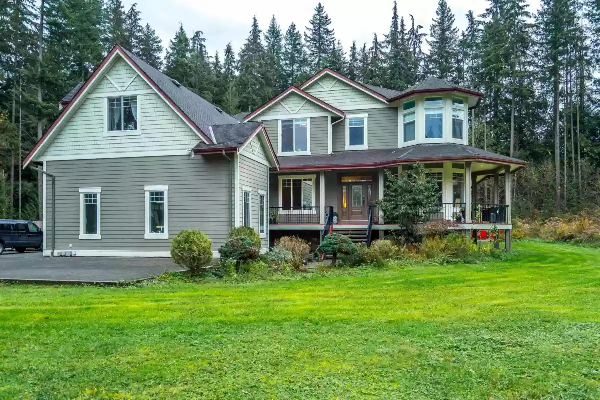 Family Room Photo of 11722 272 Street, Maple Ridge, BC