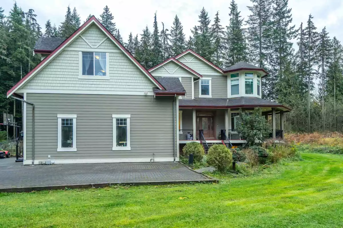 Living Room Photo of 11722 272 Street, Maple Ridge, BC
