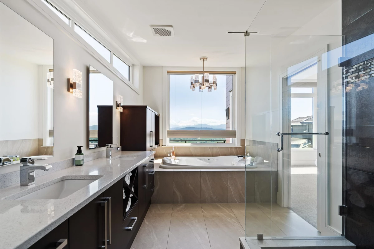 Garage Interior Photo of 35528 Eagle Summit Drive, Abbotsford, BC