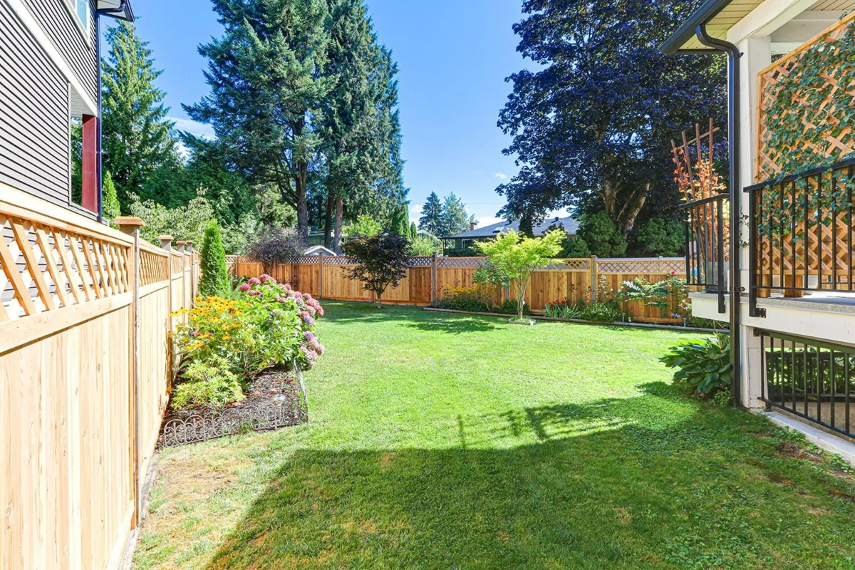 Playground / Recreational Area Near 3968 Robin Place, Port Coquitlam, BC