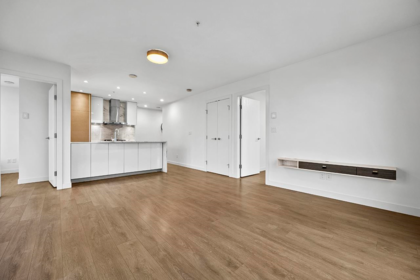 607 4670 Assembly Way, Burnaby, BC