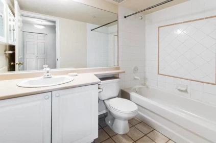 Guest Bathroom Photo of 206 1085 W 17th Street, North Vancouver, BC
