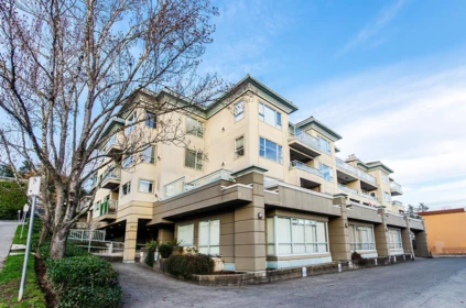 206 1085 W 17th Street, North Vancouver, BC