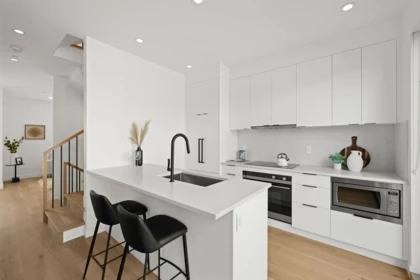 2412 Victoria Drive, Vancouver, BC, Vancouver — Townhouse for sale