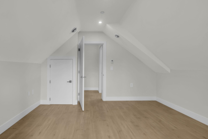 Powder Room Photo of 4325 Kamloops Street, Vancouver, BC