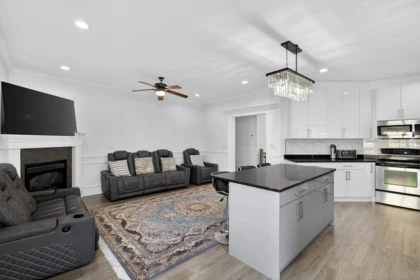 Family Room Photo of 32747 Lightbody Court, Mission, BC