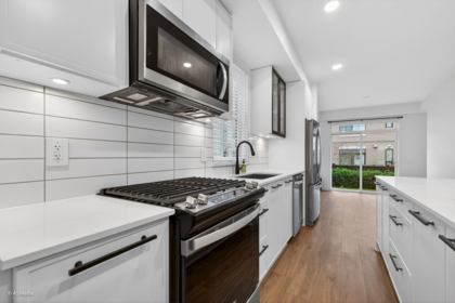 Breakfast Nook Photo of 71 2774 Montrose Avenue, Abbotsford, BC