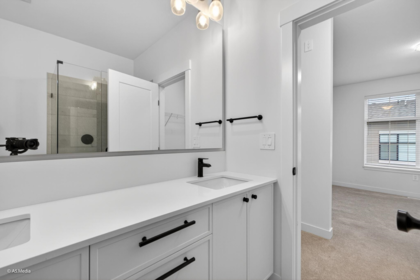 Mudroom Photo of 71 2774 Montrose Avenue, Abbotsford, BC