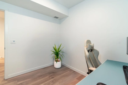 Walk-In Closet Photo of 2501 13428 105 Avenue, Surrey, BC