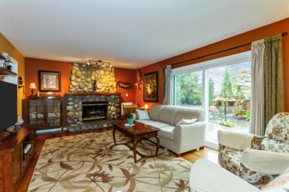 Breakfast Nook Photo of 12193 Lindsay Place, Maple Ridge, BC