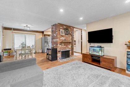 Walk-In Closet Photo of 3278 Coy Avenue, Coquitlam, BC