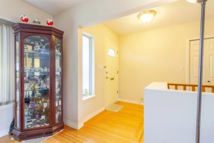 Kitchen Photo of 4810 Fairlawn Drive, Burnaby, BC