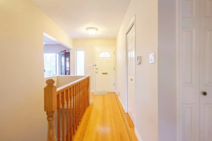 Powder Room Photo of 4810 Fairlawn Drive, Burnaby, BC