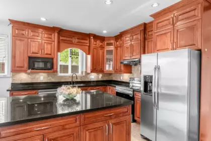 Kitchen Island Photo of 7995 112a Street, Delta, BC