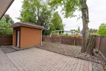 Laundry Room Photo of 7995 112a Street, Delta, BC