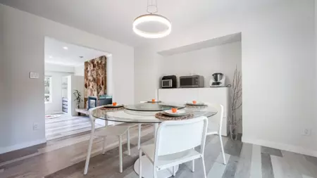 Kitchen Island Photo of 4683 54 Street, Delta, BC