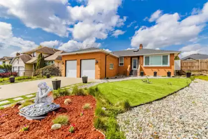 3097 Goldfinch Street, Abbotsford, BC, Abbotsford West — 5 bed single family residence for sale