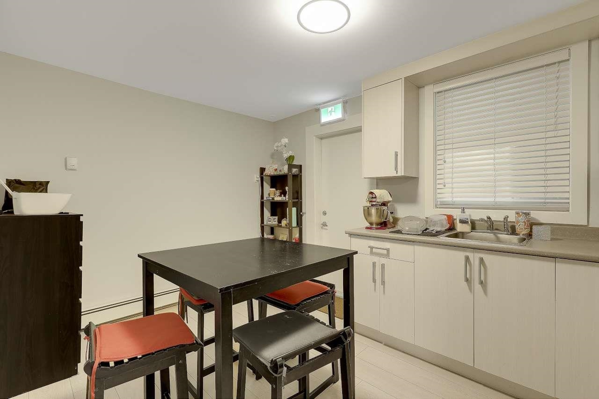 Basement Recreation Room Photo of 634 N Tenth Street, New Westminster, BC