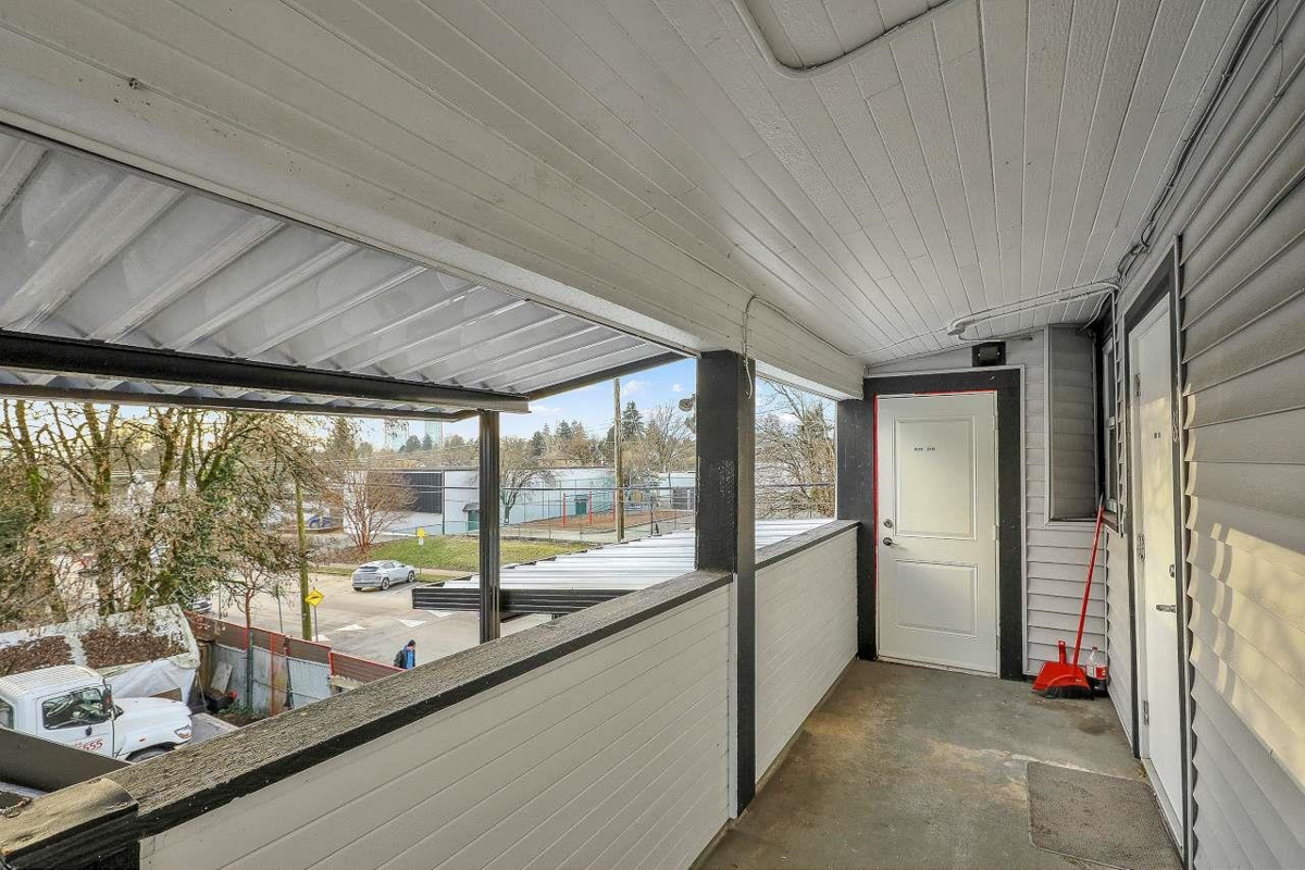Staircase Photo of 634 N Tenth Street, New Westminster, BC