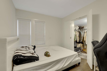 Powder Room Photo of 634 N Tenth Street, New Westminster, BC