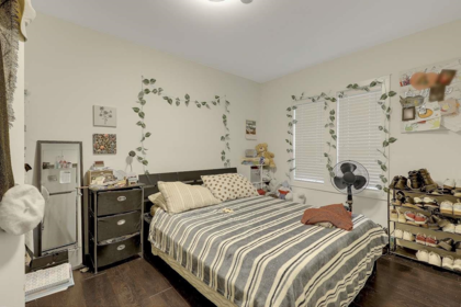Primary Bedroom Photo of 634 N Tenth Street, New Westminster, BC