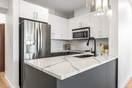 1701 15 E Royal Avenue, New Westminster, BC