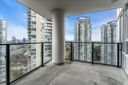 2404 9887 Whalley Boulevard, Surrey, BC, Surrey — Apartment/Condo for sale