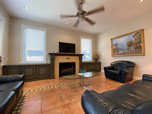 Dining Area Photo of 467 W Kings Road, North Vancouver, BC