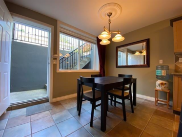 Backyard Photo of 467 W Kings Road, North Vancouver, BC
