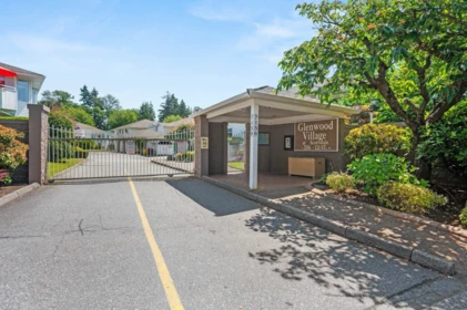 Hallway Photo of 131 7156 121 Street, Surrey, BC